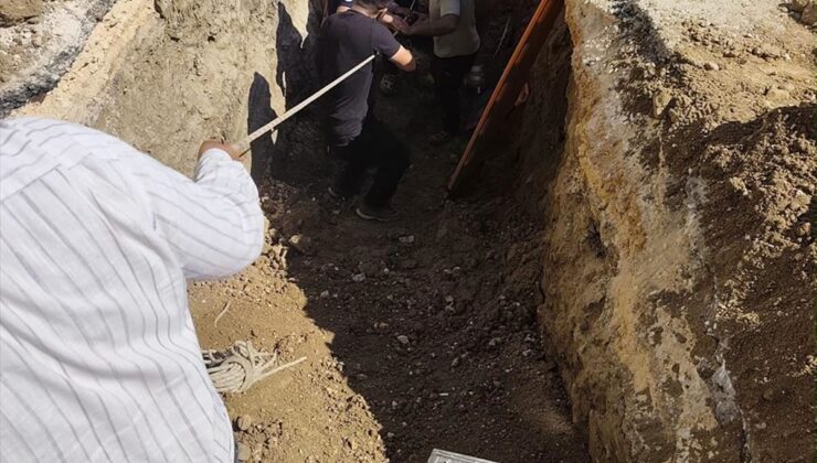 Hatay’da altyapı çalışması sırasında toprak altında kalan işçi öldü