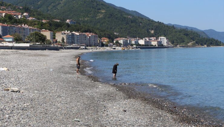 İnebolu’da deniz suyu 13 dereceye düştü