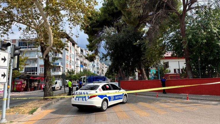 İzmir’de 15 Yaşındaki Çocuk Tabancayla Vurularak Öldü