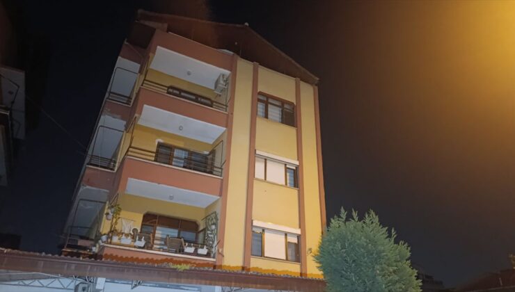 İzmit’te ses gelen bina tedbiren boşaltıldı