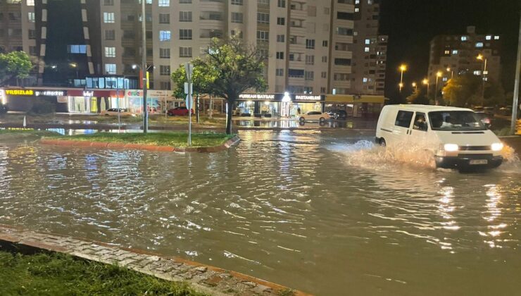 Kayseri’de Sağanak Sele Dönüştü: Yollar Göle Döndü