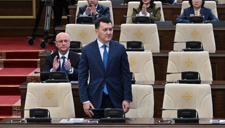 Kazakistan’da ilk cumhurbaşkanı yardımcısı Erlan Karin oldu