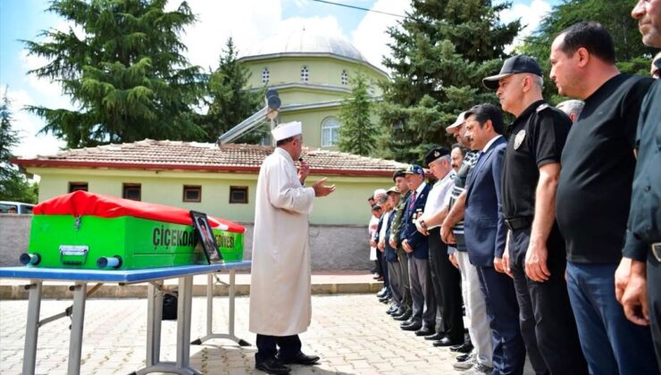 Kıbrıs Gazisi Hidayet Düzen Son Yolculuğuna Uğurlandı