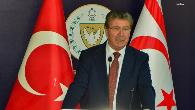 KKTC Başbakanı Ünal Üstel, Girne’deki gemi faciasında kurtarma çalışmalarını yerinde takip etti