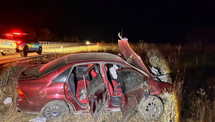 Kula’da Otomobil Şarampole Devrildi: 2’si Ağır 3 Yaralı