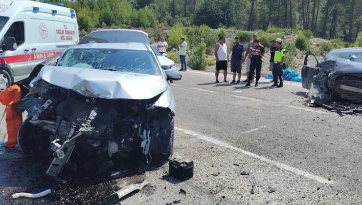 Manavgat’ta Trafik Kazası: 1 Ölü, 2 Yaralı