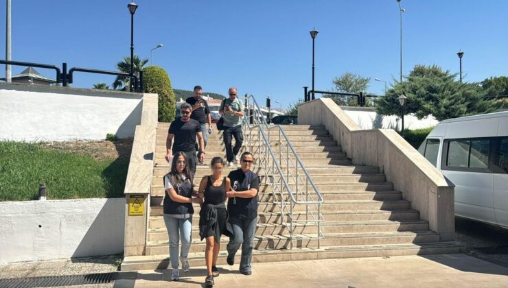 Muğla’da Türk Bayrağını Yakan Şüpheli Adliyede