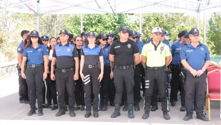 Şırnak’ta şehit 12 polis için anma töreni düzenlendi