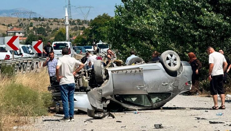 Tosya’da Otomobil Takla Attı: Aynı Aileden 6 Yaralı