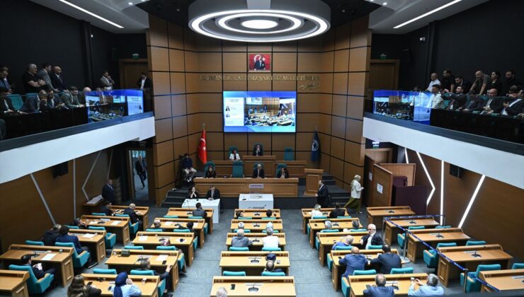 Üsküdar’da başkan vekili CHP’li Çetinkaya oldu