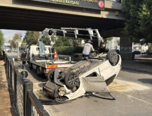 Yüreğir’de Köprüden Düşen Otomobilde Sürücü Yaralandı