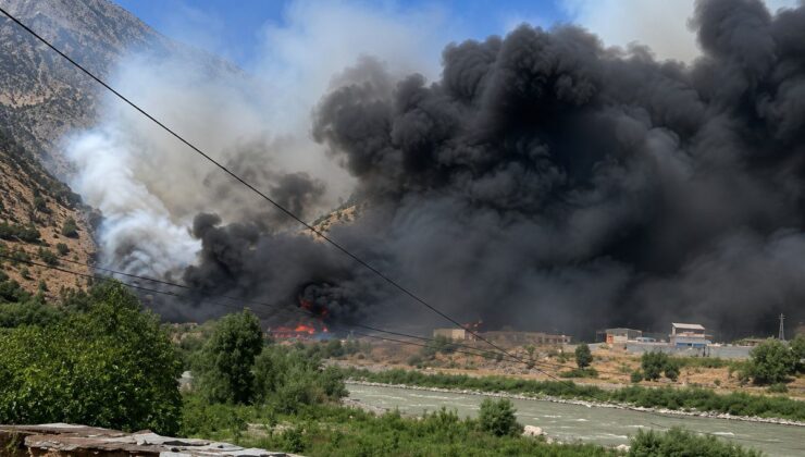 Zap Jandarma Karakolu’nda Hurdalık Yangını