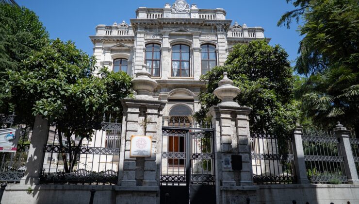 152 yıllık Cağaloğlu Hüsamettin Yivlik Lisesi geleneksel Türk sanatlarını yaşatıyor