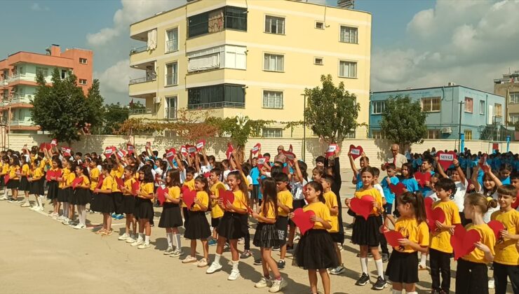 Adana’da İlköğretim Haftası kutlandı