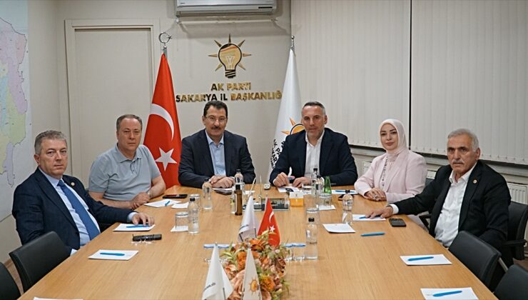 AK Parti Sakarya’da “İl Koordinasyon ve İstişare Toplantısı” düzenlendi