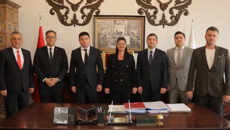 AK Parti’li Gider, Keşan’da esnaf ve vatandaşların taleplerini dinledi