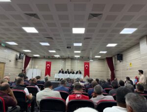 Amasya Valisi Önder Bakan, Göynücek’te muhtarların taleplerini dinledi