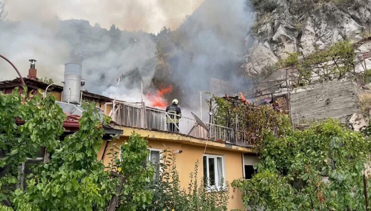 Amasya’da pekmez ocağı yangınını tatbikata giden itfaiye söndürdü