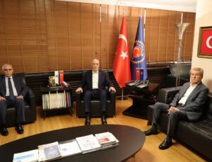 Anayasa Mahkemesi Başkanı Özkaya’dan TÜRK-İŞ’e ziyaret