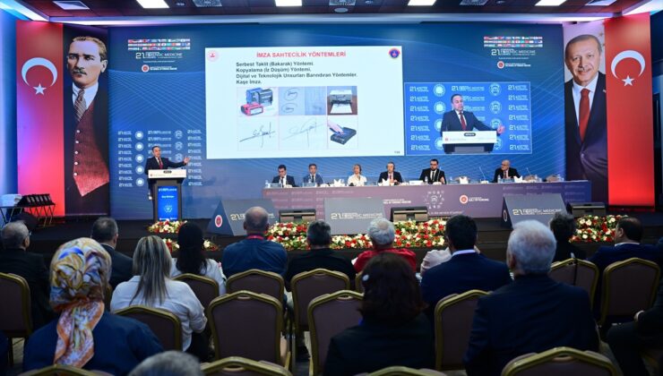 Antalya’da 21. Adli Tıp Günleri’nde yapay zeka destekli imza incelemesi anlatıldı