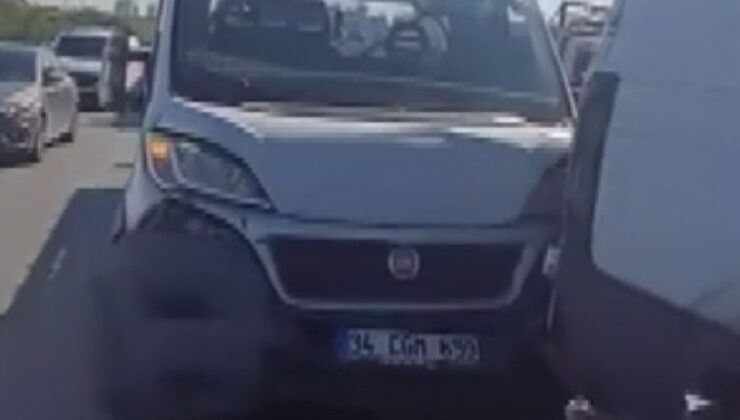 Avcılar’da TEM Otoyolu’nda 3 araç zincirleme kazaya karıştı, anlar çekici kamerasında