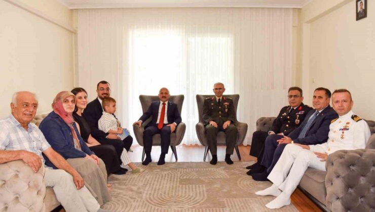 Aydın Valisi Varol, Gaziler Günü’nde Doğubayazıt’ta gazi Çakır’ı ziyaret etti