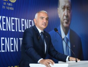 Bakan Ersoy: Türkiye, turizmin süper liginde zirveye talip
