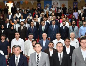 Bakan Tekin: Kardeşliğe Engel Olunmasın