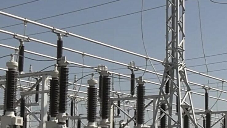 Bakü’de Çin sermayeli 100 megavatlık güneş santrali şebekeye bağlandı! Yılda 200 milyon kilovatsaat elektrik üretecek