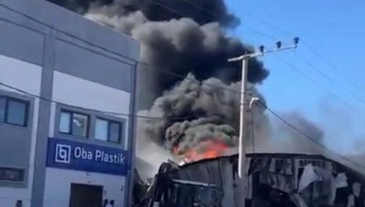 Balıkesir’de plastik fabrikasında yangın