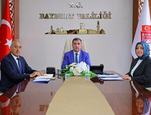 Bayburt Valisi Eldivan, sosyal yardım performans toplantısına VKS ile katıldı
