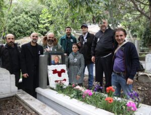 Beklan Algan, vefatının 16. yılında Aşiyan Mezarlığı’ndaki kabri başında anıldı