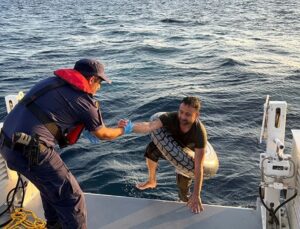 Bodrum’da Yüzerken Yakalanan Kaçak Göçmen