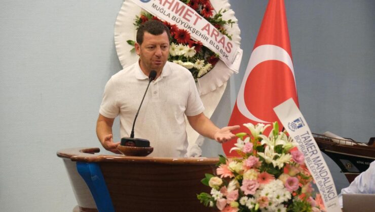 Bodrumspor’un olağanüstü genel kurulunda Hadi Türk yeniden başkanlığa seçildi