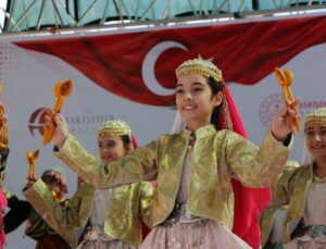 Bursa ve çevre illerde yeni eğitim öğretim yılı başladı