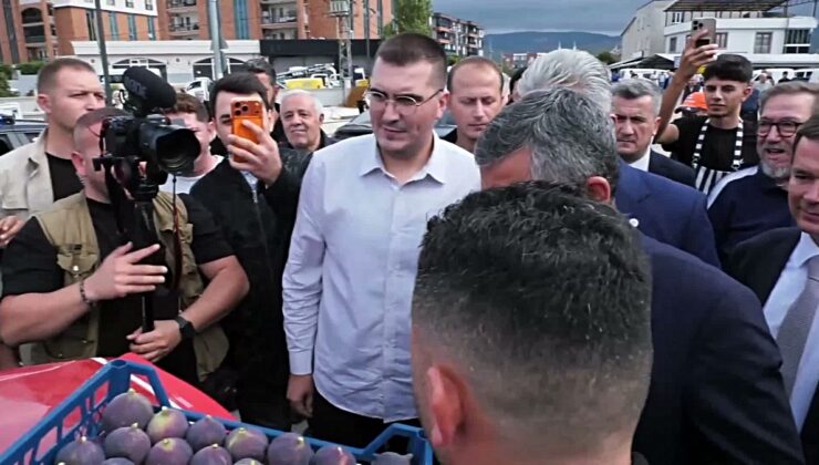 Bursa’da incir üreticileri Özgür Özel’in yolunu kesti! Çiftçinin mazotu için ÖTV ve KDV sözü verdi