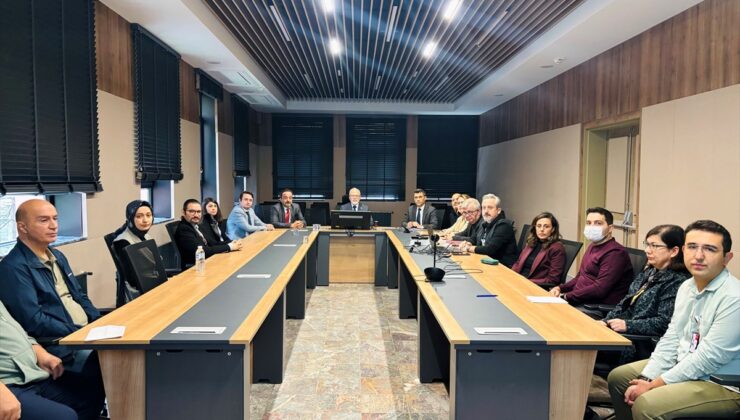 Eskişehir’de evde sağlık hizmetlerinin temmuz verileri toplantıda değerlendirildi