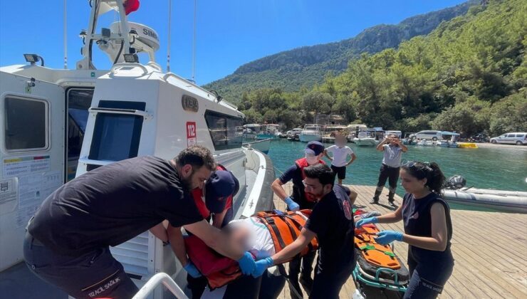 Fethiye açıklarında teknede yaralanan kişi tahliye edildi