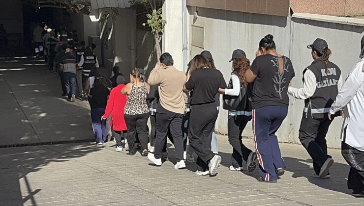 Gaziantep merkezli döviz kaçakçılığına yönelik operasyonda 6 zanlı tutuklandı