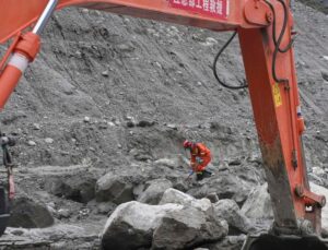 Gyirong’da Heyelan: Can Kaybı 43’e Yükseldi, 519 Kişiden Haber Alınamıyor