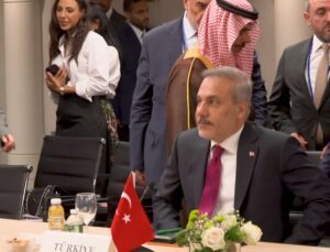 Hakan Fidan, BM 81. Genel Kurulu kapsamında Sekizli Grup eşgüdüm toplantısına katıldı