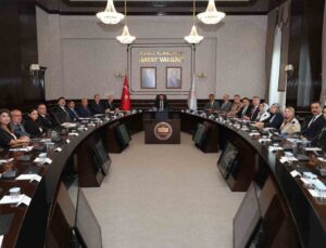 Hatay Valisi Masatlı üniversiteler için güvenlik ve barınma toplantısı yaptı