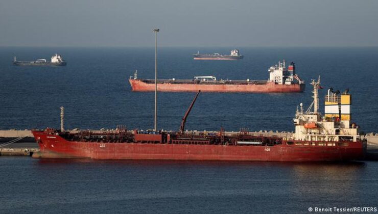 Hürmüz Boğazı’nda ham petrol geçişi günde 11,2 milyon varile ulaştı