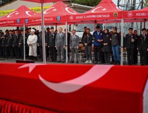 Jandarma Astsubay Kıdemli Başçavuş İbrahim Ay Kocaeli’de son yolculuğuna uğurlandı