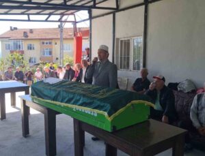 Kalp krizi sonucu ölen 12 yaşındaki Muhammet Ali Akpürçek Çaycuma’da defnedildi