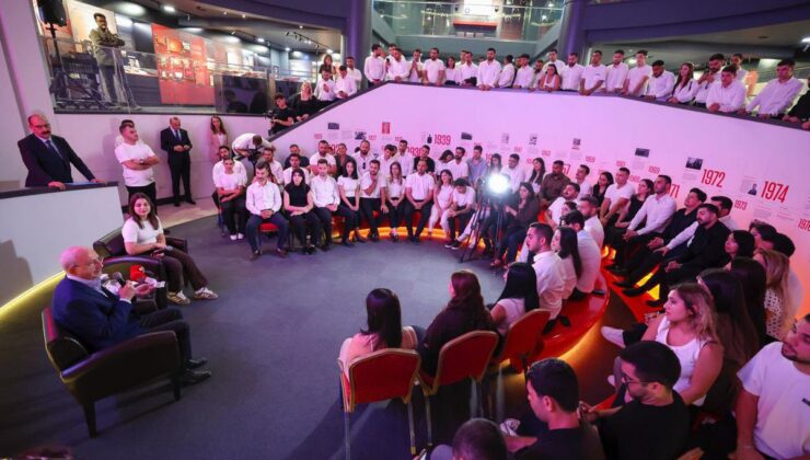 Kemal Kılıçdaroğlu, CHP’nin 103’üncü kuruluş yıl dönümünde 103 gençle buluştu