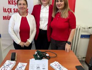 Keşan’da Dünya Kalp Günü’nde vatandaşlara tansiyon ölçümü ve bilgilendirme yapıldı