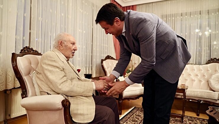 Mahmut Arıkan, eski TBMM Başkanvekili Yasin Hatiboğlu’nu ziyaret etti