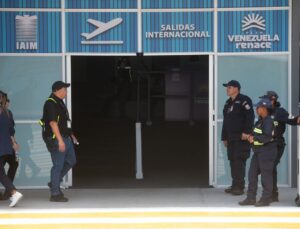Maiquetia Havalimanı Geçici Terminallerle Yeniden Ticari Uçuşlara Başladı