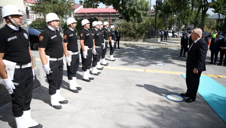 Milli Savunma Bakanı Güler, Kars’ta 14. Mekanize Piyade Tugay Komutanlığını ziyaret etti